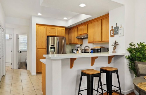 Northside Condo | Cozy Master Suite Room with Workspace in San Jose near Airport and Hospitals