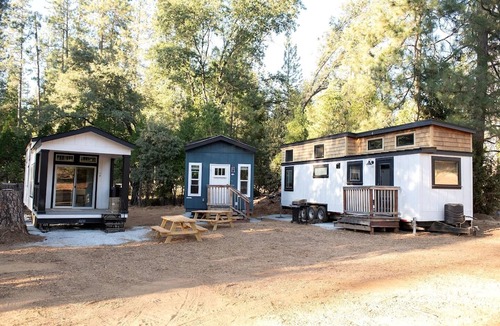 Groveland Cabin | Cozy Modern Tiny Retreat with Yoga Dome, Garden, and Stargazing in Groveland, California