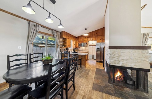 Sierra Tract House | Cozy Pines & Paths Retreat