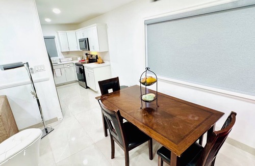 Beverly Green Apartment | Cozy renew 3BR STRIP next LVCC book best-Spot Sale POOL Labor Day LVCC enjoy