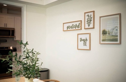 Harbor House | Cozy Retreat Near Downtown – Perfect for Families