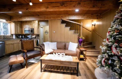 Cold Springs Cabin | Cozy retreat near Dodge Ridge Ski Resort, and Pinecrest Lake with fast Wi-Fi