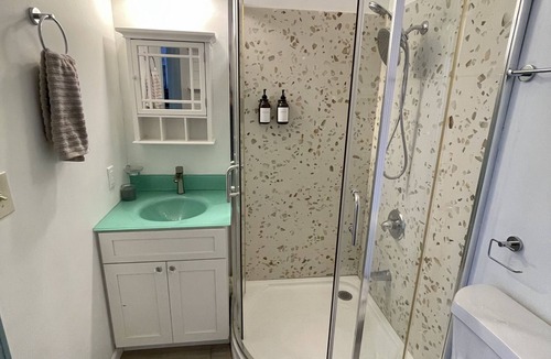 Oakland Apartment | Cozy Studio 5 min OAK airport, close to Alameda beach