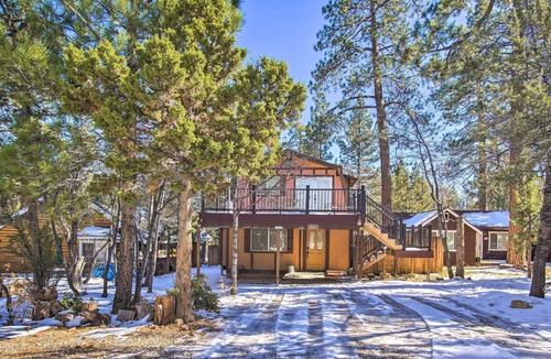 Sugarloaf Cabin | Cozy Sugarloaf Retreat w/ Gas Grill!