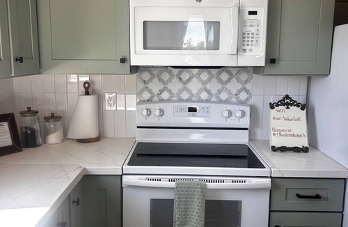 Templeton Apartment | Cozy Wine Country Farm Retreat