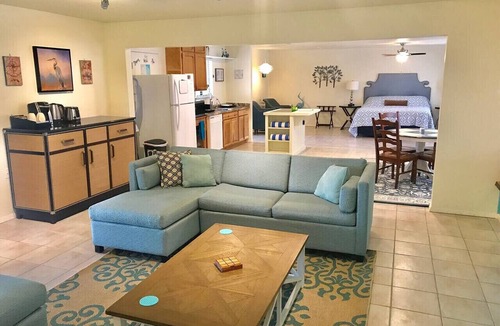 Ahwahnee Condo | Crane Suite/Hot Tub/BBQ/King Bed- Sleeps 4