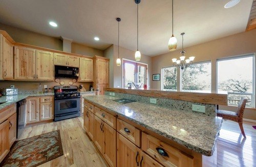 Yosemite Forks House | Creekside Beauty: Bordering Lewis Creek. Near Yosemite & Bass Lake