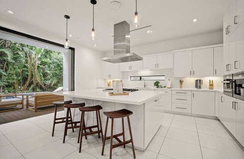 Melrose Villa | Crescent Heights - Stunning Architectural Home in the Heart of the City!