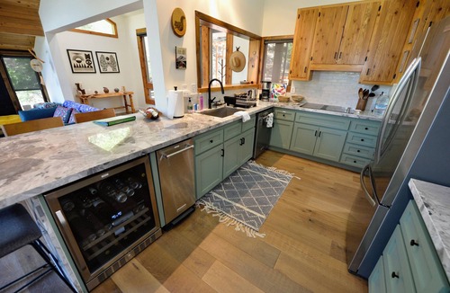 Idyllwild Cabin | Crestviewhaus: Idyllwild Cabin Retreat, stunning views 3BDRM+Loft Central Air