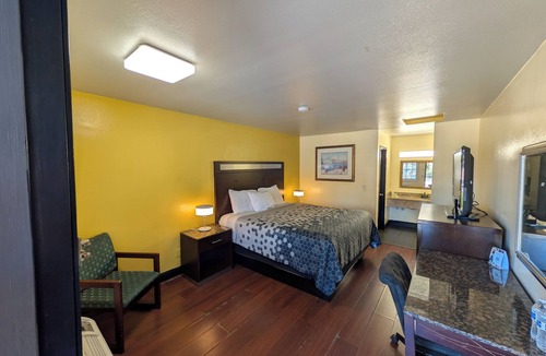 Central Sacramento Hotel | Crossroads Inn - Downtown Sacramento