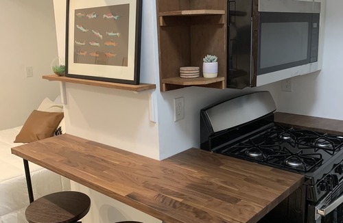 Oakland Apartment | Cute Studio with great design!