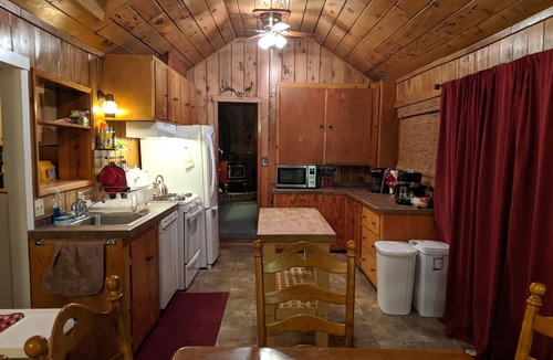 Twain Harte Cabin | Dandelion's Lair, a 3 bedroom, 2.5 bathroom cabin in Twain Harte!