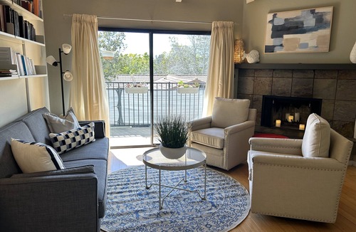 Alta Mesa Condo | Darling W/View, Garage, Pool, AC, 2 Min to Downtown, Pet Friendly