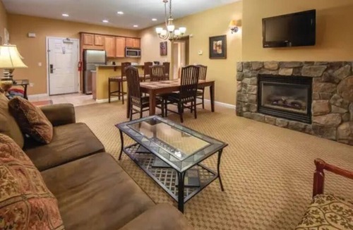 Genoa Resort | David Walley's 1862 Hot Springs Resort. 23 Minutes from Lake Tahoe.
