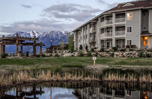 Genoa Condo | David Walley's Resort, 1br suite, Friday check-in