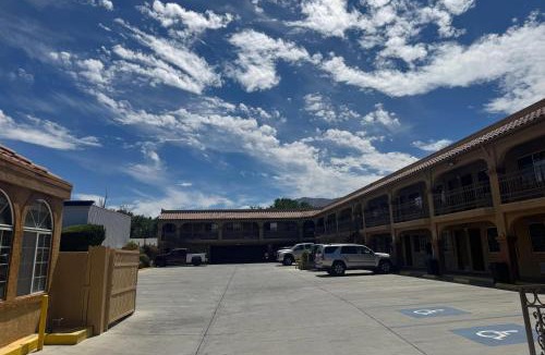 Bishop Hotel | Days Inn by Wyndham Bishop