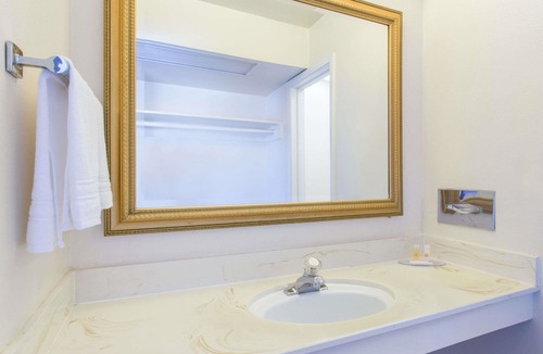 Modesto Hotel | Days Inn by Wyndham Modesto
