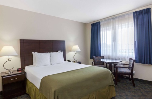 Santa Maria Hotel | Days Inn by Wyndham Santa Maria