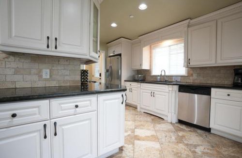 Hermosa Village House | Dazzling 5 Bedroom Pool Home 1/4 Mile To Disney