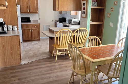 Pahrump House | Death Valley 3bd/2ba w/Kitchen