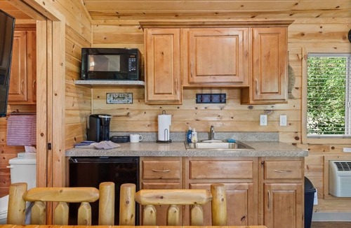 Kernville Cabin | Deer Creek Cabin at KRS Campground (Cabin 1)
