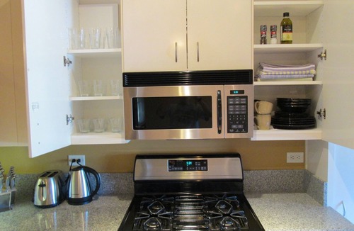The Villas Condo | Deluxe Condo Conveniently Located In San Jose Upscale Santana Row Neighborhood