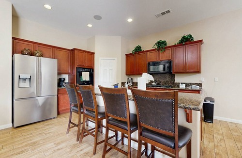 Cathedral City House | Desert Bliss: Your Poolside Paradise with Mountain Views, AC, and Wifi.