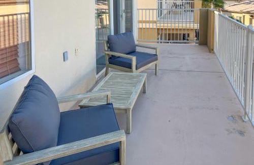 Sunridge Estates House | Desert Condo w/Pool ~ 3 Miles to Colorado River!