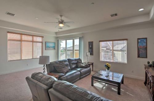 Sunridge Estates House | Desert Condo w/Pool ~ 3 Miles to Colorado River!