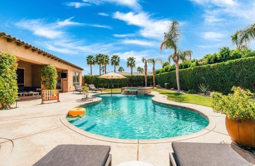 Rancho Santana House | Desert Grove by AvantStay Oasis Retreat w Pool BBQ Grill