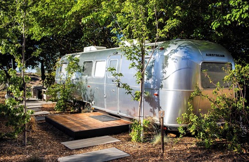 Coulterville House | Design-Led Glamping Escape Near Yosemite