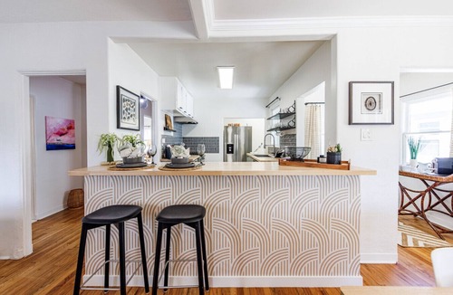 Carlson Park Apartment | Designer 2BR Home · 15 Min to UCLA + LAX