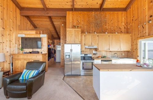 Dillon Beach House | Dillon Beach~Bluff-Top Views~Walk to Beach~Summer Cottage Fun!~Breaking Waves