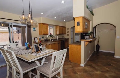 Lake Havasu City House | *Discounted Desert Oasis 3BR 2BA Spacious, Lots of Parking & Centrally Located