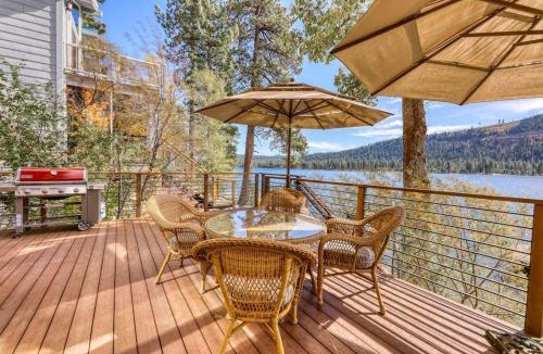 Truckee House | Dog-friendly lakefront home with fast WiFi private dock & 180-degree views