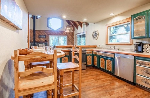 Kingswood Estates House | Dog-Friendly Tahoe Vista Cabin