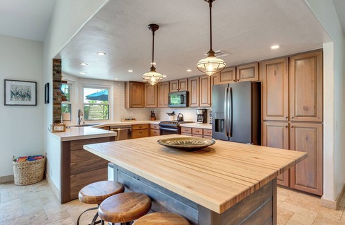 Indian Wells House | Dog Friendly w/Saltwater Pool, Walk to Tennis