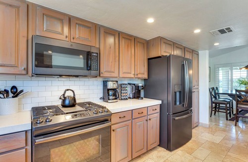 Indian Wells House | Dog Friendly w/Saltwater Pool, Walk to Tennis