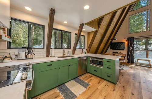 Sierra Cedars Cabin | Dogwood Peak ~ Mid-Century A-Frame with AC + Style