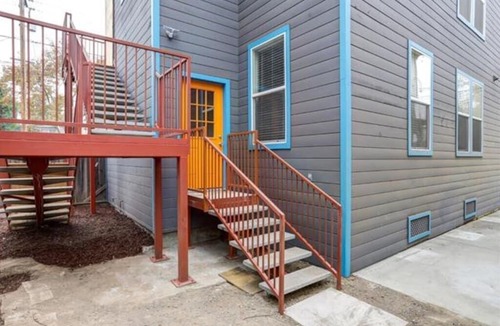 Horace Mann House | Dolphin Room | SJ Shark House