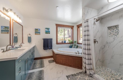 Truckee House | Donner Lake View Retreat with Hot Tub