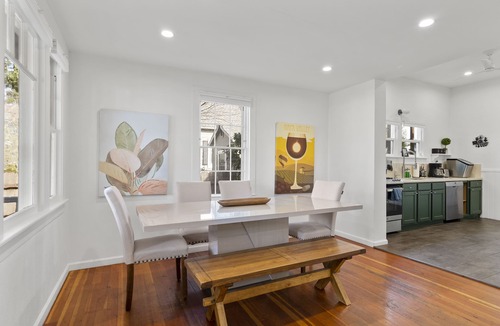 Napa House | Down Town NAPA HOT TUB Retreat - 3 Bed l 2 bath Center Location around Wineries