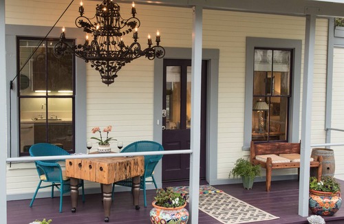 Laguna Cottage | Downtown Retreat - Fabulous 'outBACK' Cottage