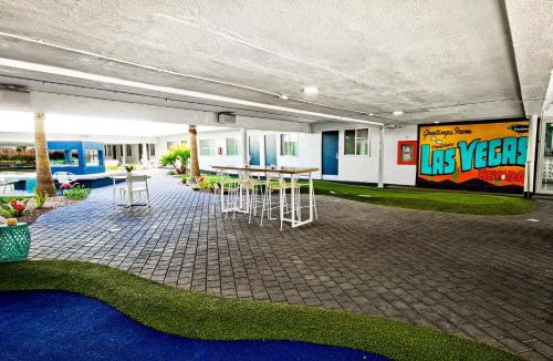 Downtown Las Vegas Hotel | Downtowner Boutique Hotel
