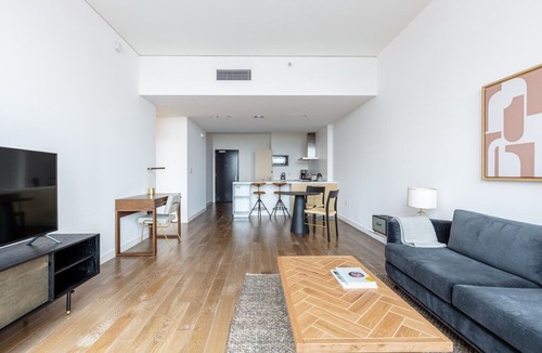 Downtown Los Angeles Apartment | Dreamy Downtown 1BR w/ Gym, Doorman, near Metro Center, by Blueground
