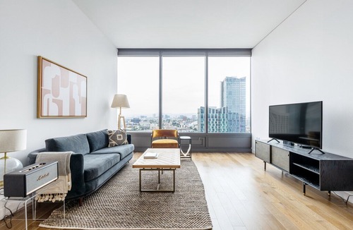 Downtown Los Angeles Apartment | Dreamy Downtown 1BR w/ Gym, Doorman, near Metro Center, by Blueground