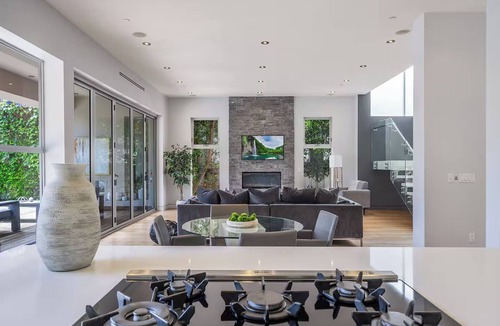 Beverly Grove House | Drexel Modern - Designer Home in Prime with Pool, & Luxe Finishes