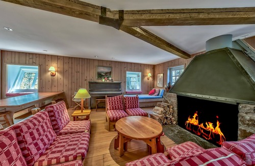 Sugar Bowl Resort House | East Village Home 09 - Beautiful home nestled in the California's Sierra