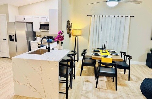 Fernley House | Echo Desert House-20 Min to USA Pkwy/4BR/2Bathrooms|Sleeps 9