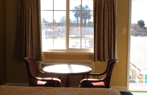 West Sacramento Hotel | Echo Lodge